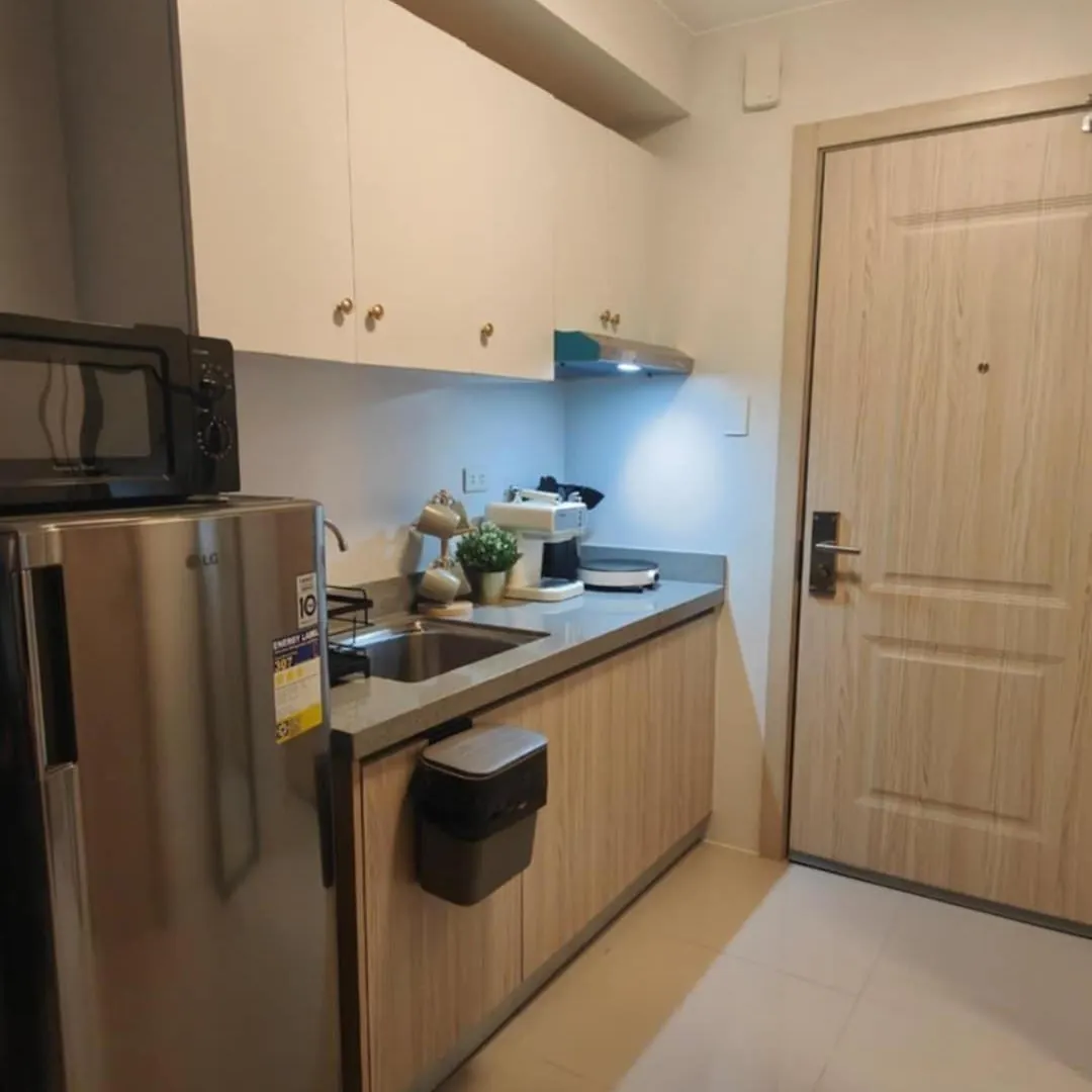 Cozy Hmlet Manila, Near Poblacion Makati Nightlife, Free Pool & Gym Access