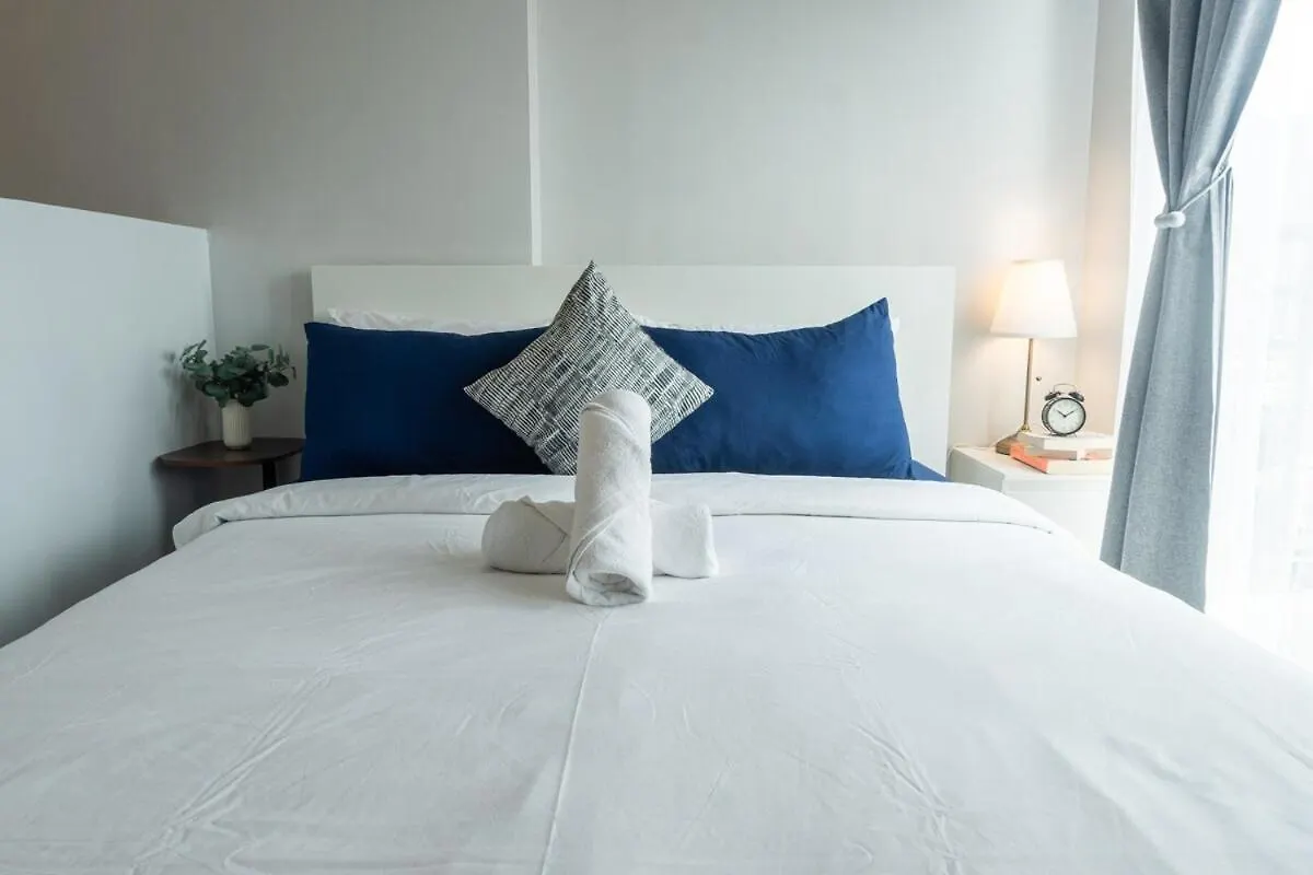 Cozy Hmlet Manila, Near Poblacion Makati Nightlife, Free Pool & Gym Access